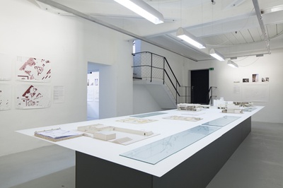 Blick in die Ausstellung "Álvaro Siza: Von der Linie zum Raum" im aut