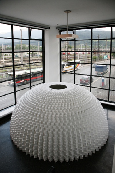 Blick in die Ausstellung "Bas Princen, Milica Topalovic: Invisible Frontier"