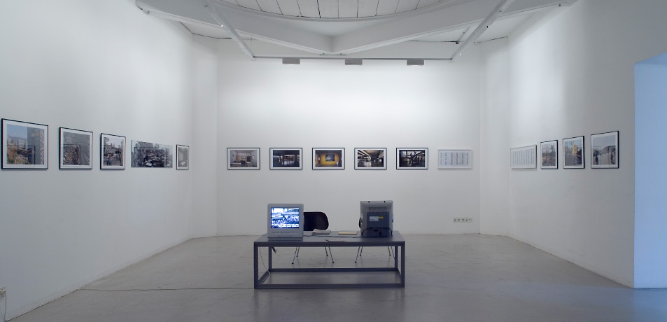 Blick in die Ausstellung im aut