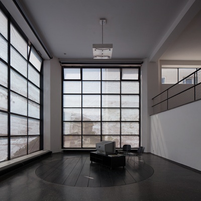 Blick in die Ausstellung "Dietmar Feichtinger: Wege und Orte" im aut