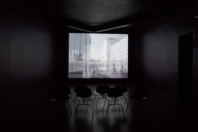 Blick in die Ausstellung "film foto foto film" im aut