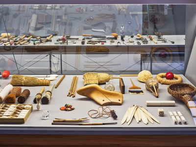 Blick in die Ausstellung "No Name Design" im aut