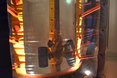 Konzert von Charles Millot im Volumen "Tonlift" bei der Ausstellungseröffnung