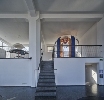 Blick in die Ausstellung "Hans-Walter Müller: Ich habe die Schwerkraft schon verlassen"