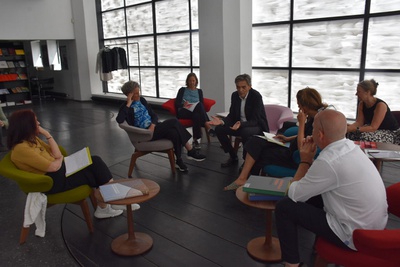 Pressegespräche zur Ausstellung mit Matthias Sauerbruch und Louisa Hutton