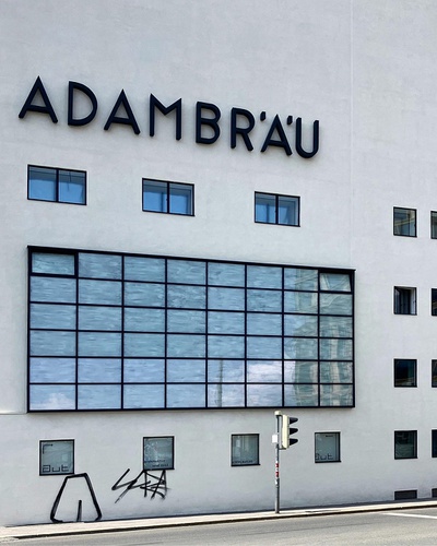 Intervention von Sauerbruch Hutton an den Fenstern des aut