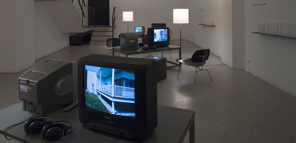 Blick in die Ausstellung "screen[ing] architecture 2"