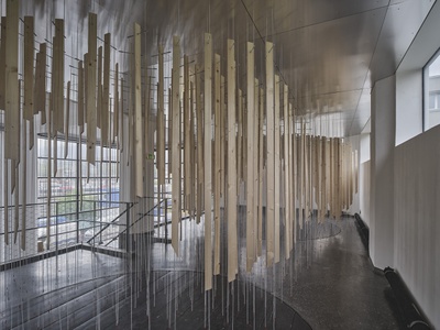 Installation "Viel TamTam um Nichts" (“Much ado about nothing”) by Krater Fajan, 2021