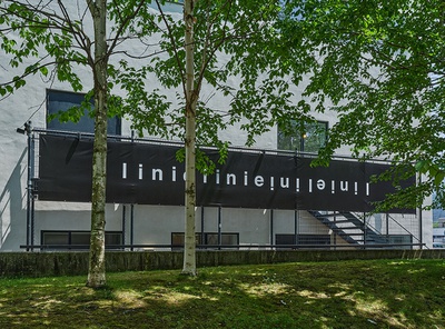 Heinz Gappmayr: Linie, line, 1966, Installation am Adambräu