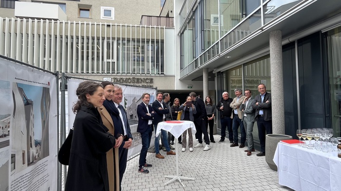 Ausstellungseröffnung mit Silvia Boday (Architektin), Victoria Weber (Bürgermeisterin von Schwaz), Gerhard Bathelt (VDir. RRB Schwaz-Wattens)