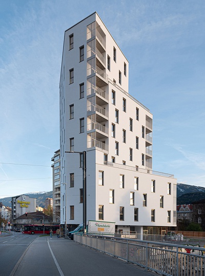 Wohnhochhaus Amraser Straße, Innsbruck, 2016 – 2022 (Architektur: scharmer – wurnig – architekten)