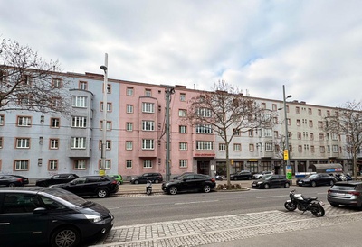 Josef Frank, Rosa-Jochmann-Hof (Wien 11., Simmeringer Hauptstraße 142-150), 1931-1932
