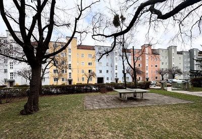 Josef Frank, Rosa-Jochmann-Hof (Wien 11., Simmeringer Hauptstraße 142-150), 1931-1932