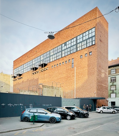Umspannwerk in Budapest von Ernő Léstyán – © Lukas Schaller Umspannwerk in Budapest von Ernő Léstyán