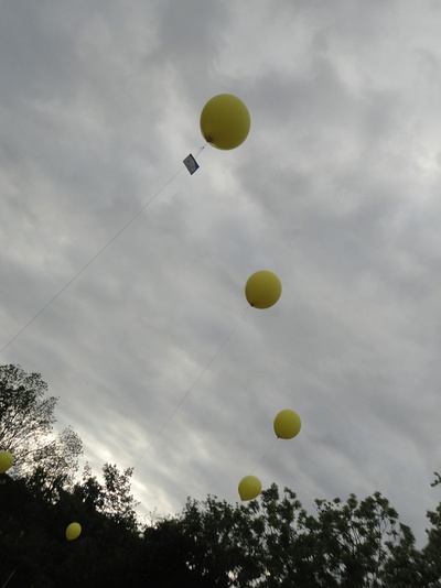 Kinderprogramm und Abschlussfest am Standort der zukünftigen Kunst- und Architekturschule bilding im Rapoldipark in Innsbruck