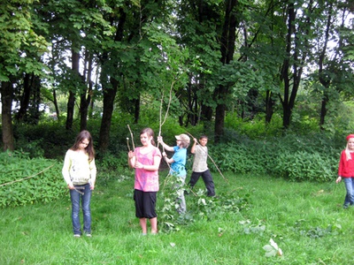 soak – für das Weideniglu brauchten wir viel Material aus dem Wald