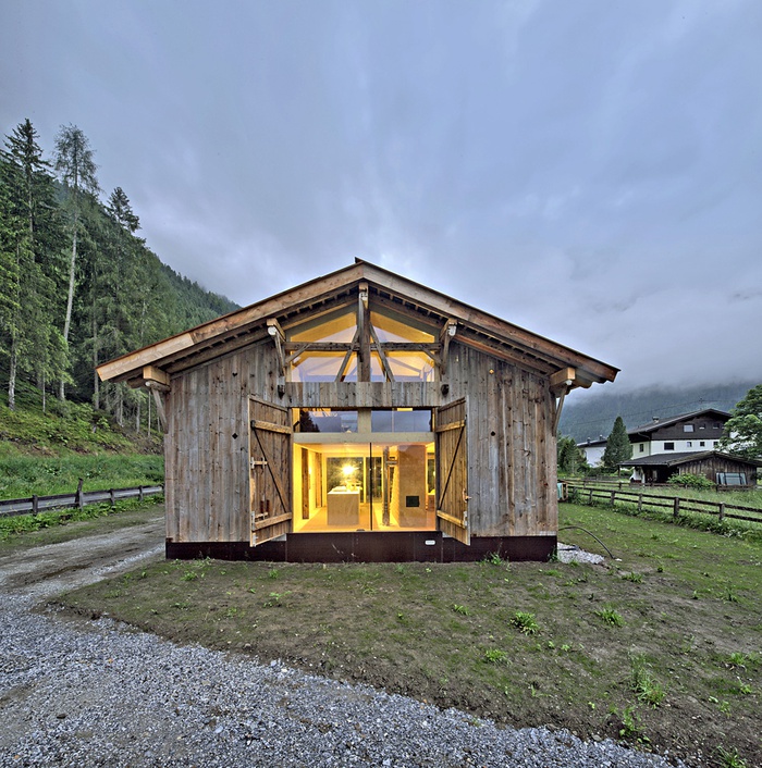 Haus Moser, Neustift im Stubaital, 2015 - 2016 (Architektur: Madritsch / Pfurtscheller – Robert 
Pfurtscheller)