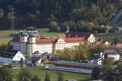 Stift Stams