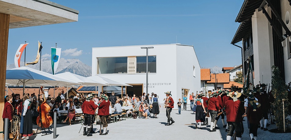 Dorfzentrum Patsch – © Tobias Christoph Dorfzentrum Patsch